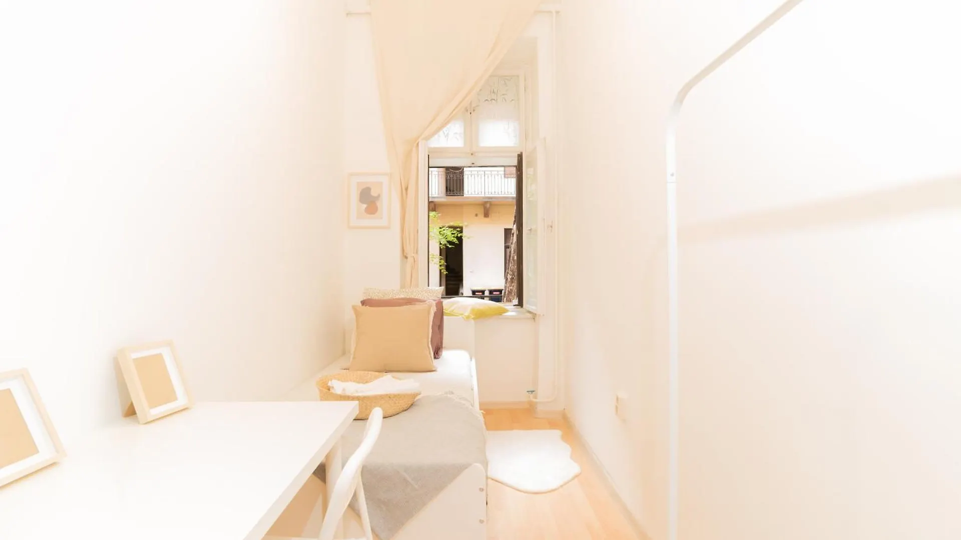 Cozy Apartment In The City Center, Pushkin Street Budapest